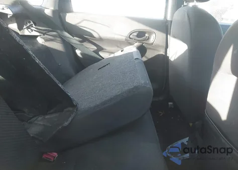 2005 Ford Focus Zx5 from USA, damaged, VIN 3FAFP37N75R135935